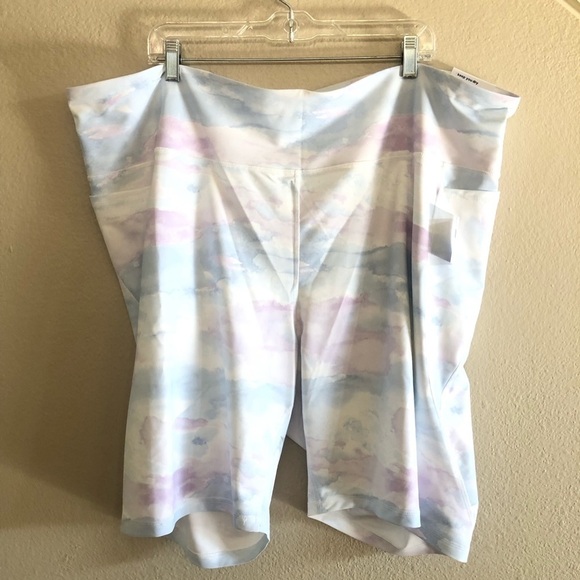 Old Navy High-Waisted PowerSoft Side-Pocket Biker Shorts 8-inch inseam Size 4X - Picture 1 of 15